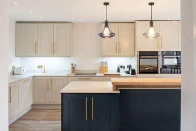 Contemporary kitchen in Surrey.