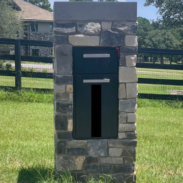 Columns and Mailboxes