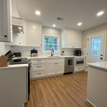 Showplace EVO Sterling Kitchen in Extra White