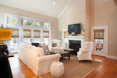 Inspiration for a coastal living room remodel in Philadelphia