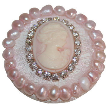 Cameo And Lace Knob, Hint Of Pink