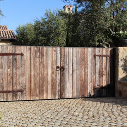 Western Driveway Gate - Reclaimed Wood - Home Fencing And Gates