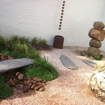Small split level, Oriental inspired garden