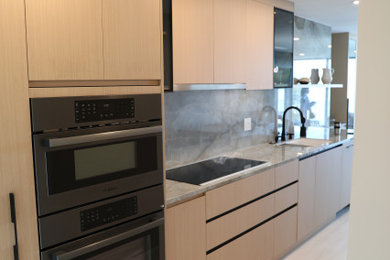 Kitchen photo in San Francisco