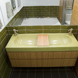 Happy Box Bathrooms - Bath Products