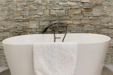 Inspiration pour une salle de bain minimaliste.
