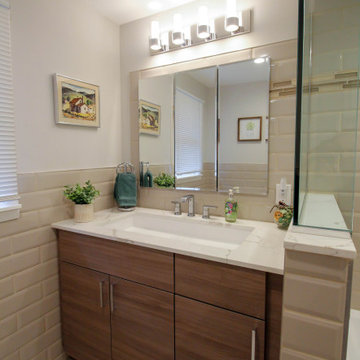 Hall bathroom in Scotch Plains