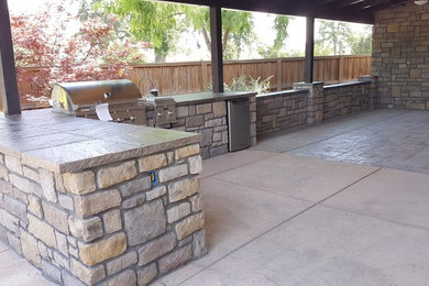Example of an arts and crafts patio design in Other