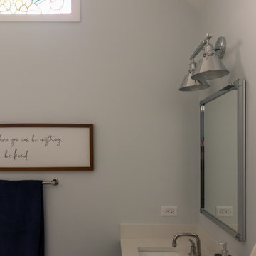 Wilmette Kids Blue & White Bathroom