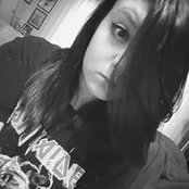 Allie Galls foto