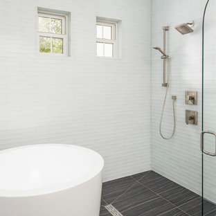 Bäder mit japanischer Badewanne und Quarzit-Waschtisch Ideen, Design