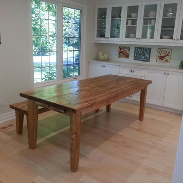 Rustic Dining Rooms