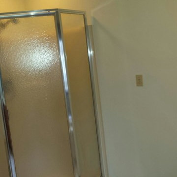 milwaukee bathroom update-before