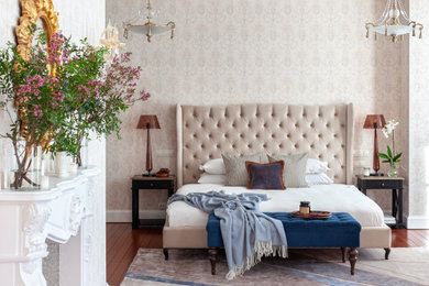 Example of a classic bedroom design in Saint Petersburg
