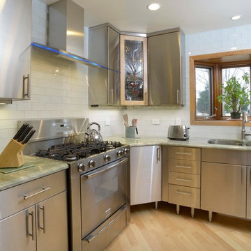 Stainless Steel Kitchen Makeover