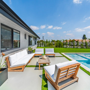 Poolside Seating Along the Rear Elevation