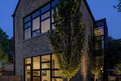 This is an example of a contemporary house exterior in Chicago.