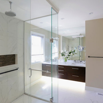 Richmond Hill Bath with Barrier Free Shower
