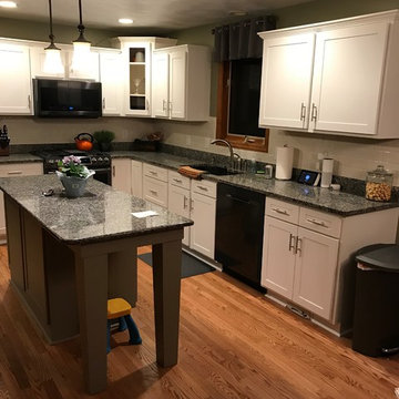 cab reface---white with gray island and dec posts
