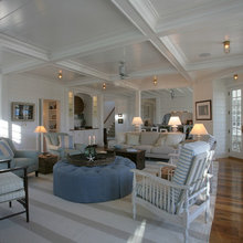 Family Room Decorating and Ceiling