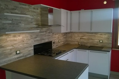 Esempio di una cucina contemporanea