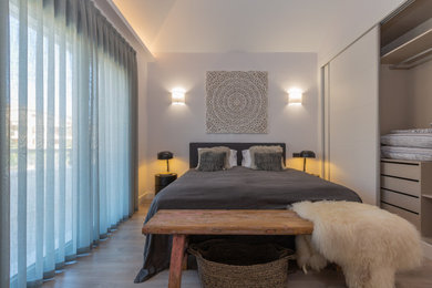 Mittelgroßes Modernes Schlafzimmer in Malaga