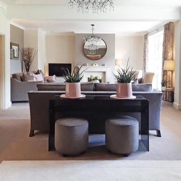 Moreton Paddox, Family Lounge