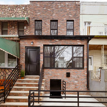 142 Woodbine St Single Family Townhome