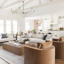 Family Room - Lake
