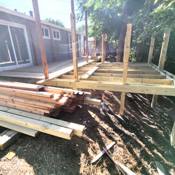 Outdoor Pergola Build