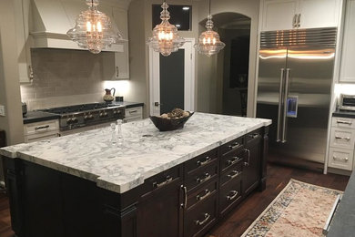 Example of a trendy kitchen design in Los Angeles