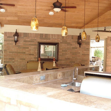 Warm, cozy Starbucks meets Houston outdoor entertaining space