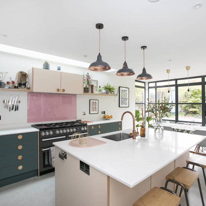 75 Beautiful Small Kitchen/Diner Ideas and Designs - December 2025 ...