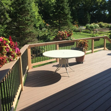 Azek deck with aluminum rail