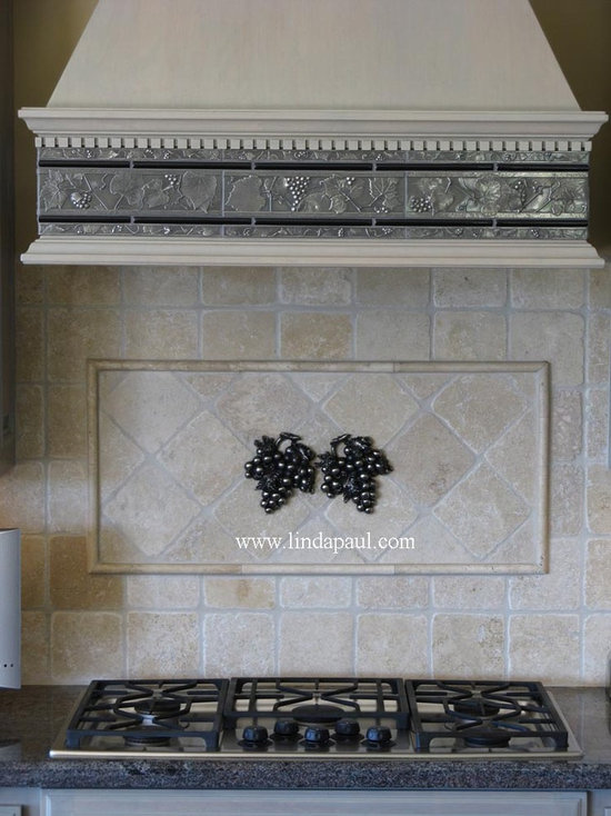 Kitchen Backsplash Centerpiece kitchen backsplash murals, mosaic medallions and accent tiles Kitchen Backsplash Centerpiece kitchen backsplash murals, mosaic medallions and accent tiles