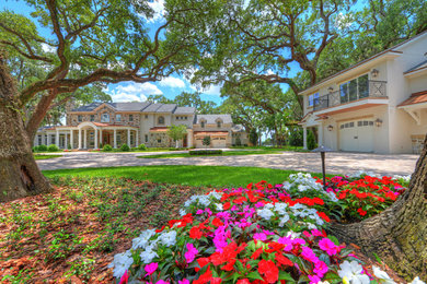 Inspiration for a timeless exterior home remodel in Orlando