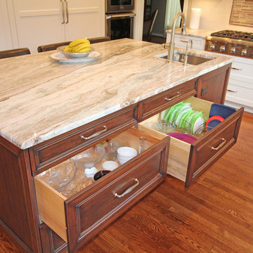 Timeless Transitional Kitchen - Grosse Pointe Shores