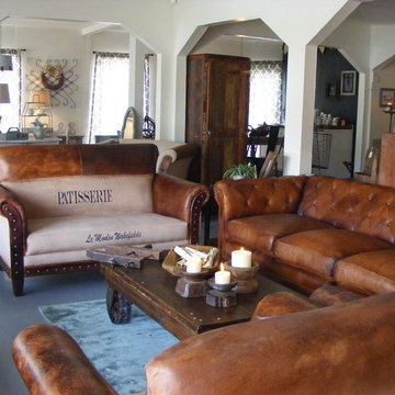 Showroom Ünik  Warehouse Vintage San Antonio TX.