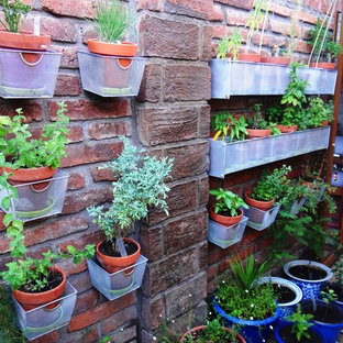 Réalisation d'un jardin vertical tradition.