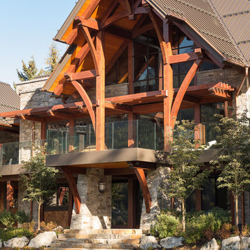Grand Mountain Lodge