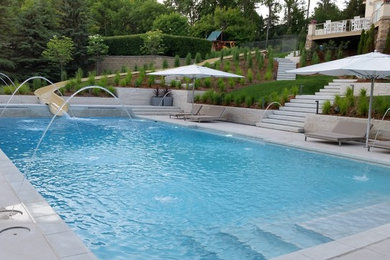 Design ideas for a contemporary pool in Minneapolis.