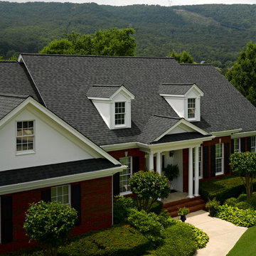 Landmark shingles in Moire Black