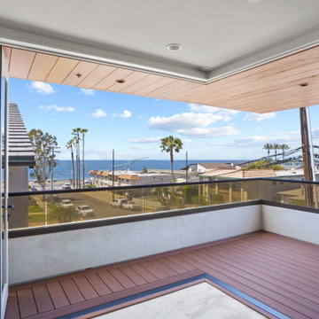 Balcony deck, amazing view!