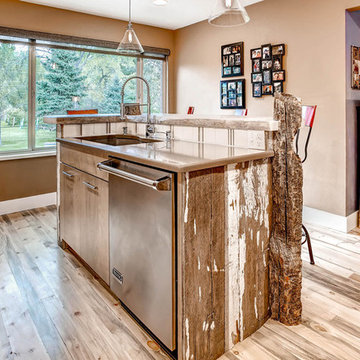 Rustic and Modern Kitchen with Lots of Textures