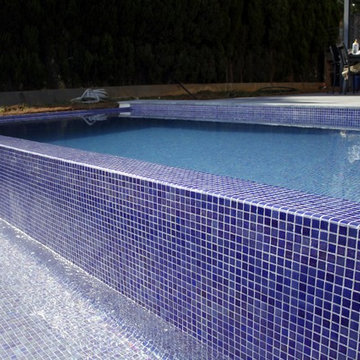 Piscina desbordante Torre Bellver por Piscinas Interlagos.
