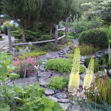 Rustic Cabin Cottage Garden