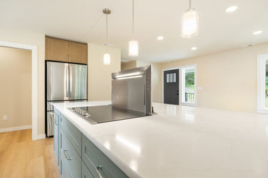 Kitchen photo in Seattle