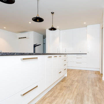 Modern White Gloss Kitchen
