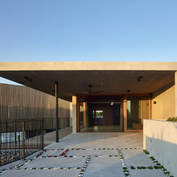 V House