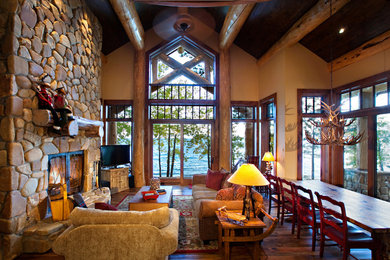 Mountain style living room photo in San Francisco